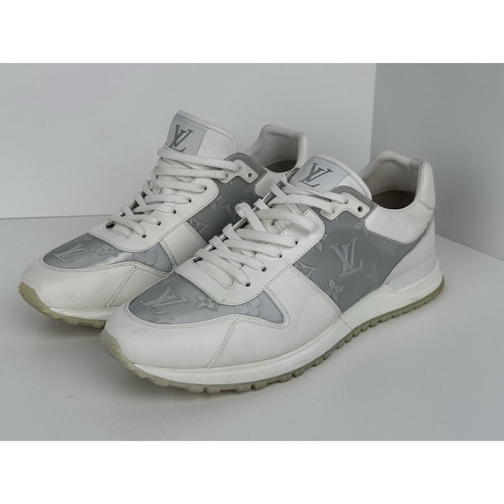 Louis Vuitton White Holographic LV Trainer Men's Sneakers Size 8.5 MS1200
